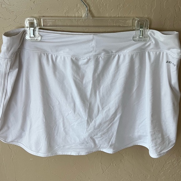 Nike Dri-Fit Skort - Picture 3 of 4